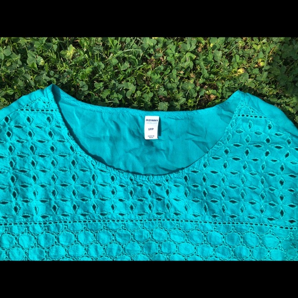 Old Navy Blue Lace Top - Picture 3 of 3